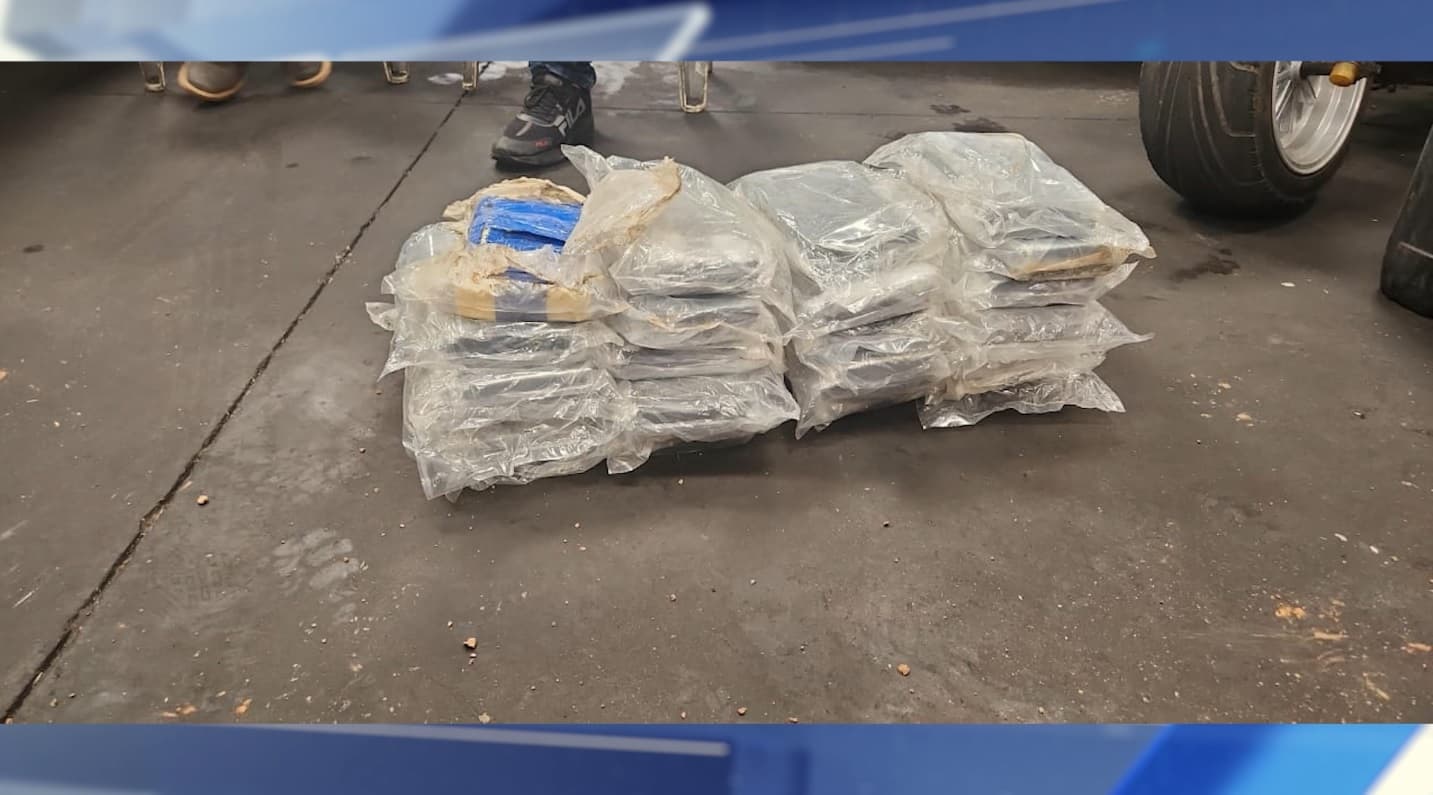 Mais de 20 tabletes de cloridrato de cocaína são apreendidos pela PRF na BR-135