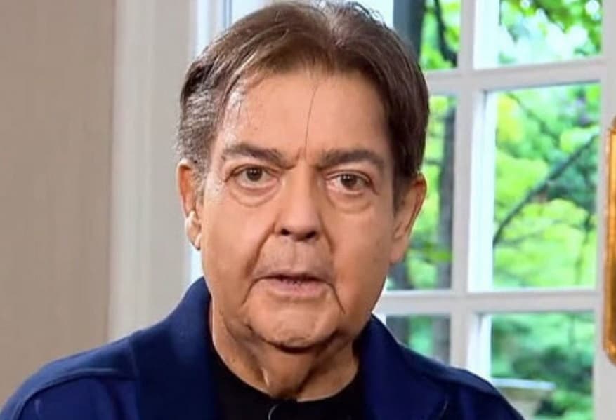 Faustão recebe alta do hospital e segue tratamento em casa