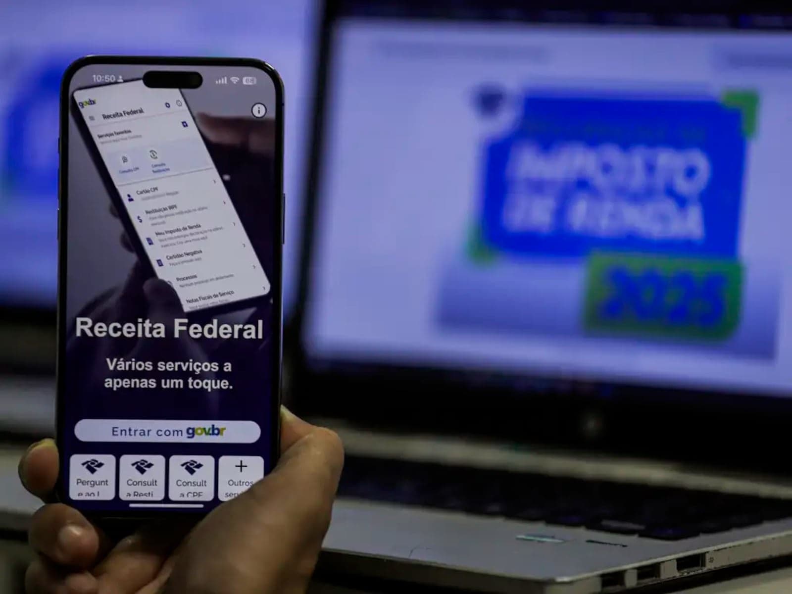 Receita paga R$ 2,9 bilhões para restituições do IR hoje; saiba se você está no 4º lote