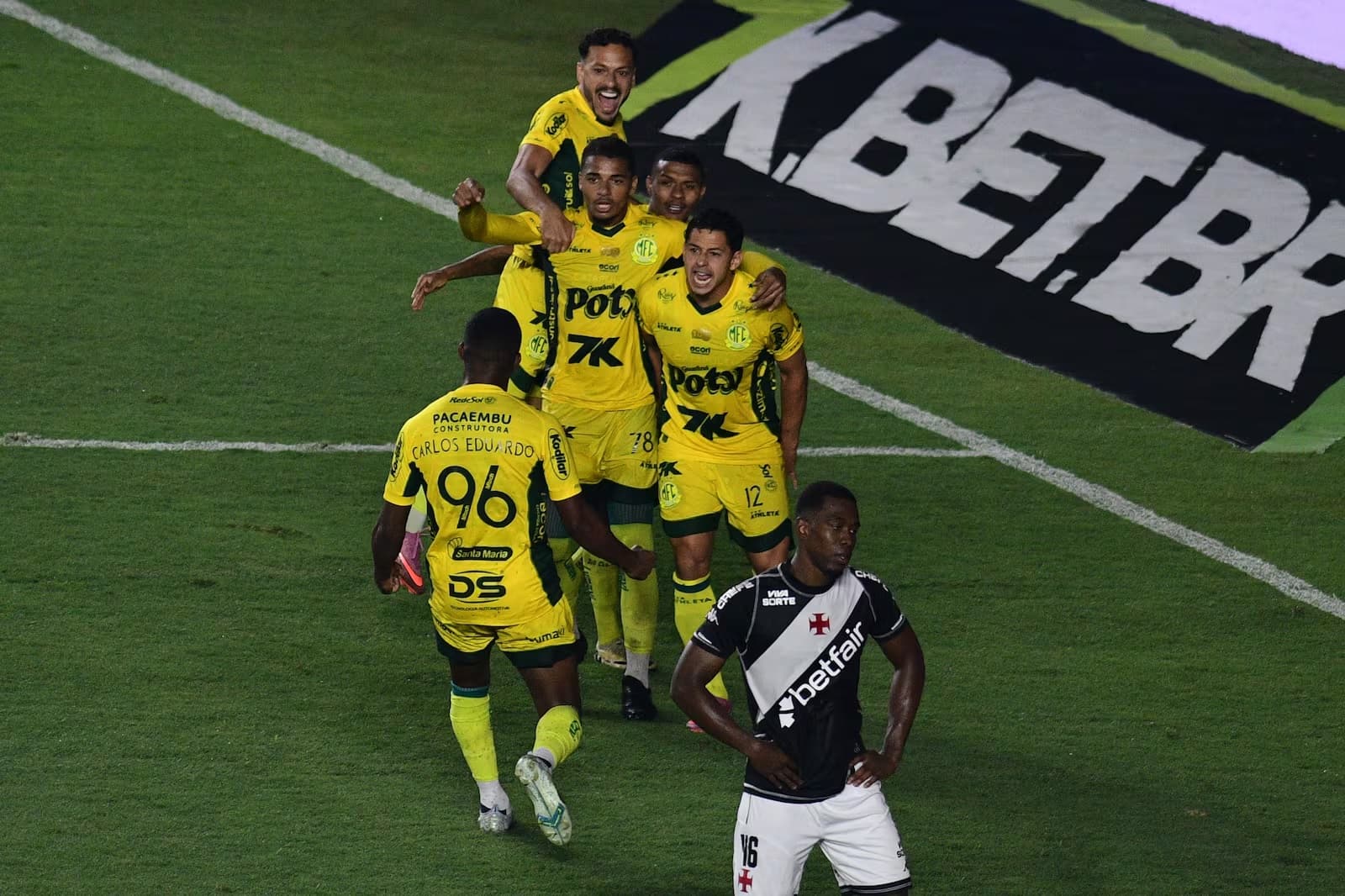 Vasco perde para o Mirassol, que garante vaga na Libertadores