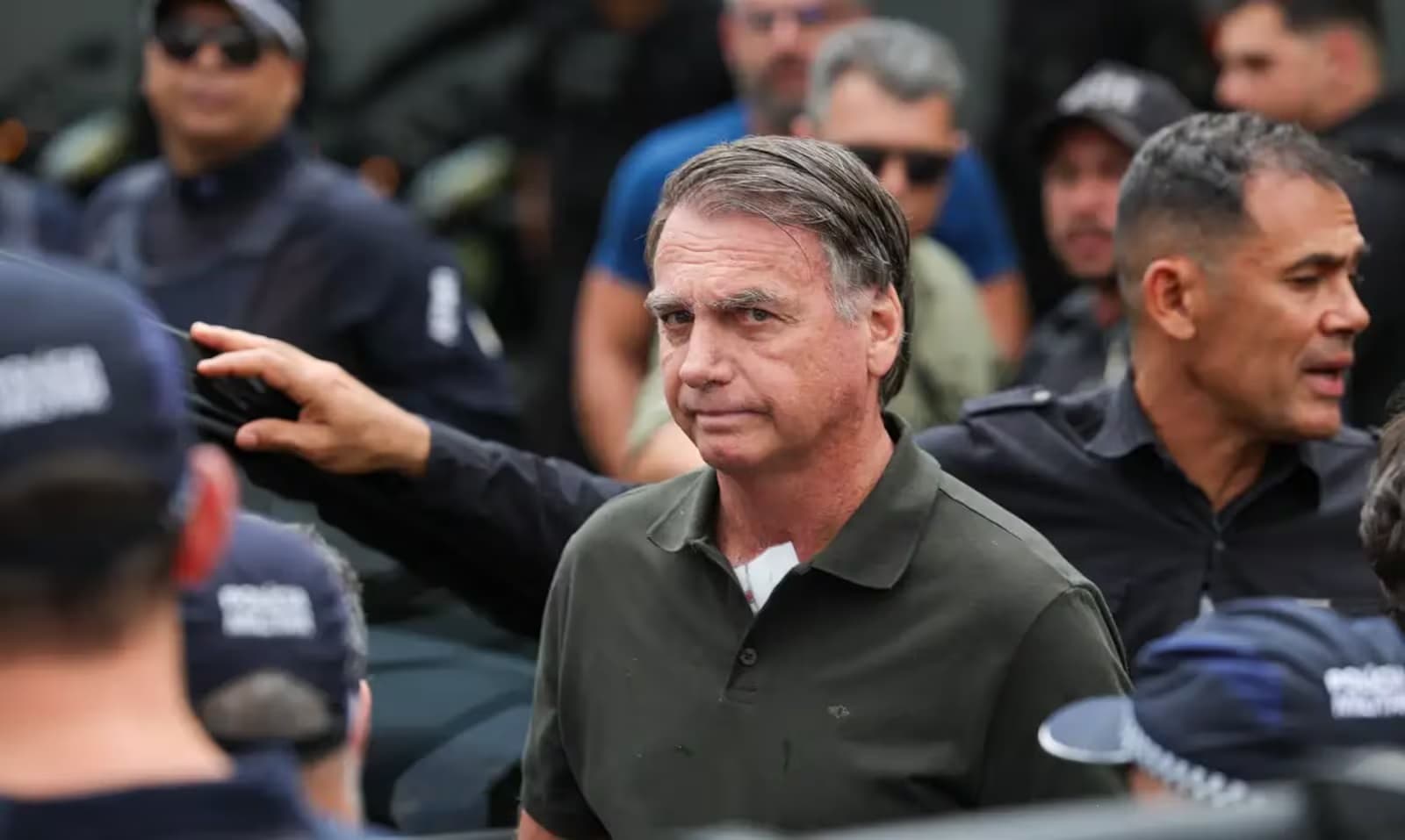 Redução de pena de Bolsonaro emperra na Câmara, e PL cobra acesso ao relatório da anistia