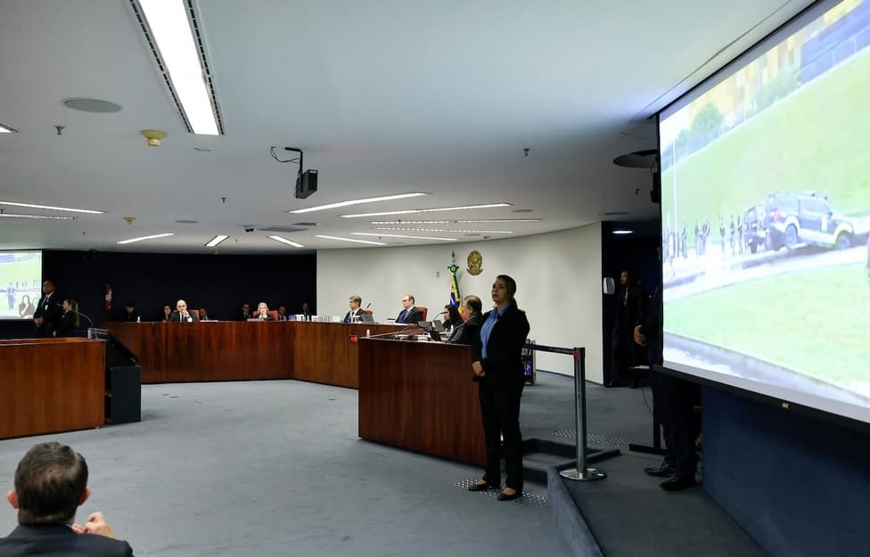 1ª Turma do STF forma maioria para tornar Bolsonaro réu por suposta tentativa de golpe