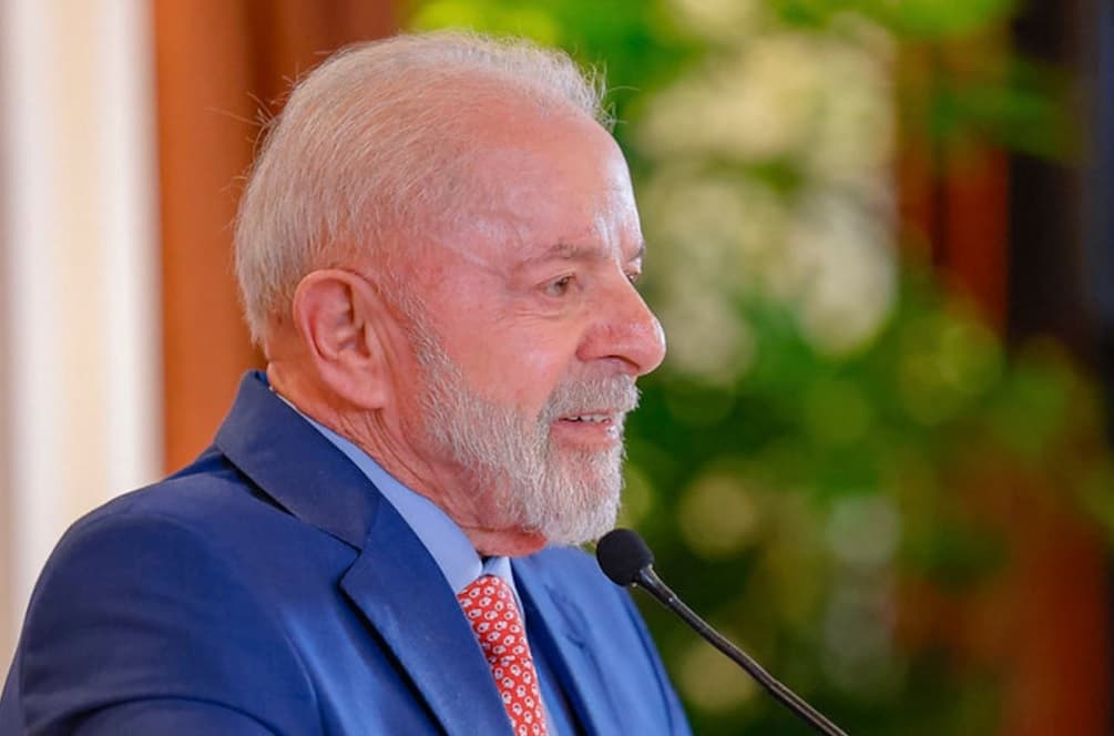 Lula viaja a Minas Gerais e São Paulo, e participa da Celac em Honduras