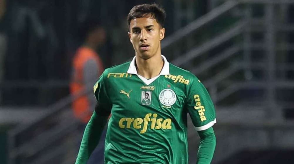 Palmeiras encaminha maior venda da história de um zagueiro brasileiro