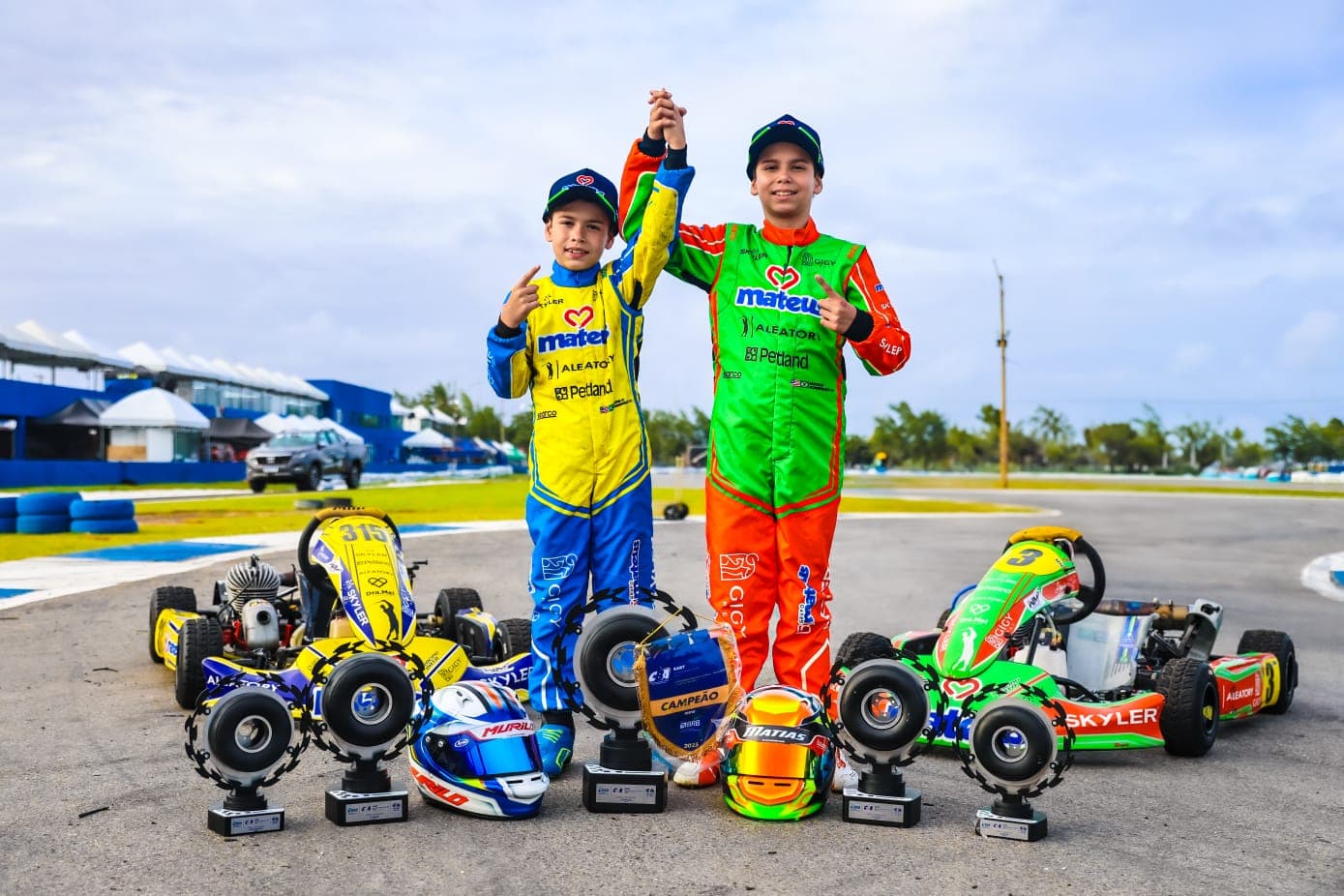 Irmãos maranhenses fazem história no automobilismo nacional com dobradinha rara no pódio da Copa Brasil de Kart