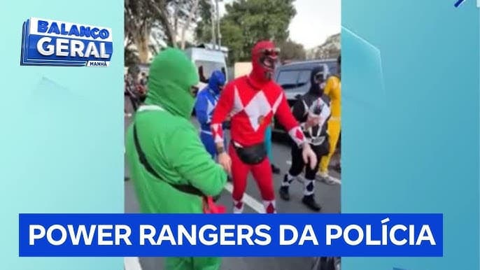 Policiais disfarçados de Power Rangers prendem ladrões de celulares em SP