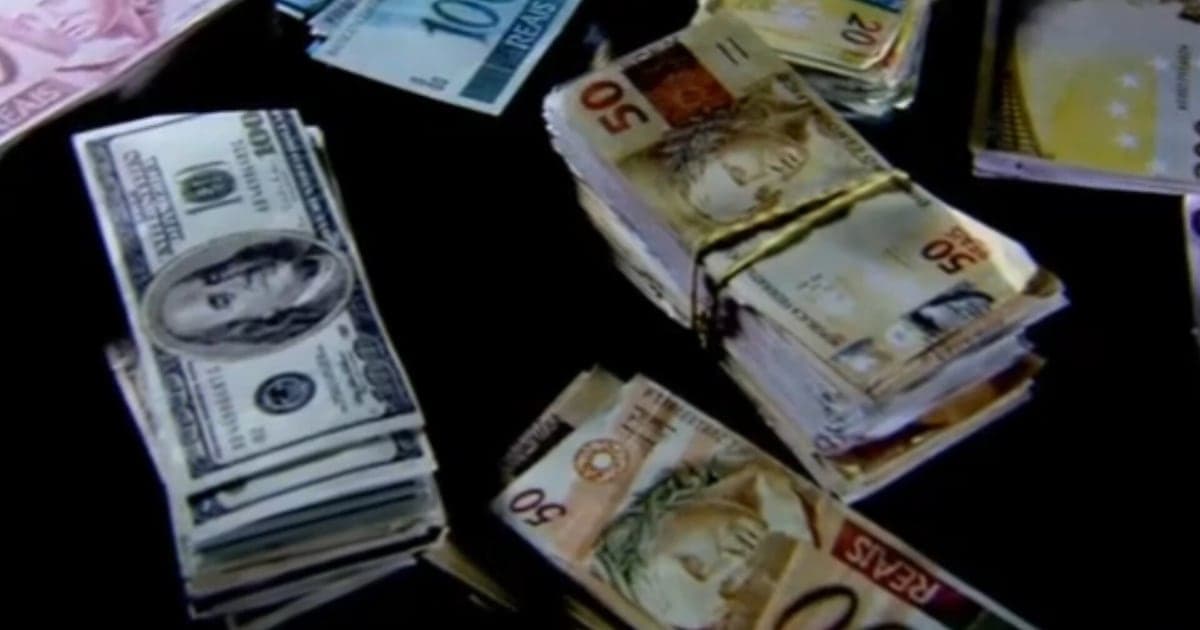 Real é a terceira moeda que mais desvalorizou frente ao dólar desde ‘tarifaço’