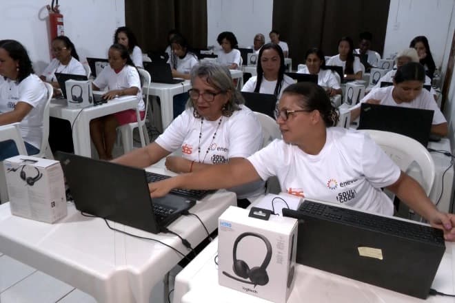 Quebradeiras de coco babaçu impulsionam renda com foco em letramento digital promovido pela Eneva