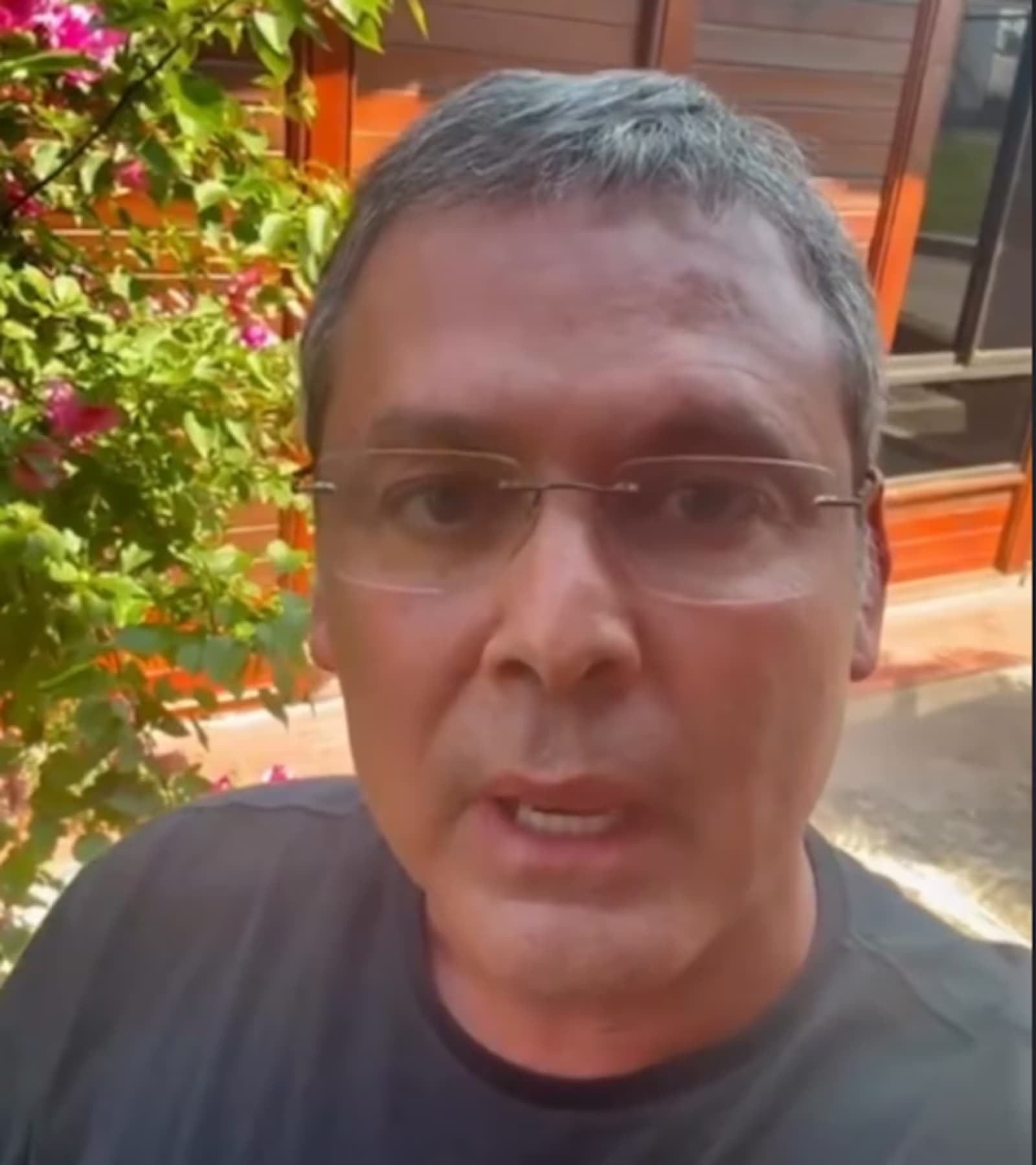 Líder do PT anuncia representação à PF contra Nikolas Ferreira