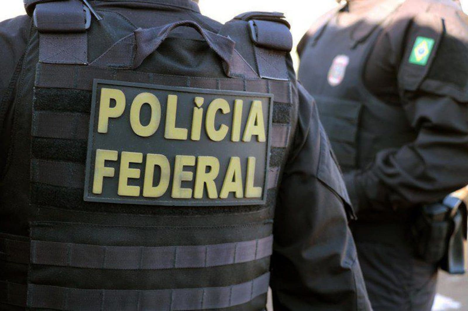 PF faz operação contra vazamento de dados da Receita Federal envolvendo autoridades