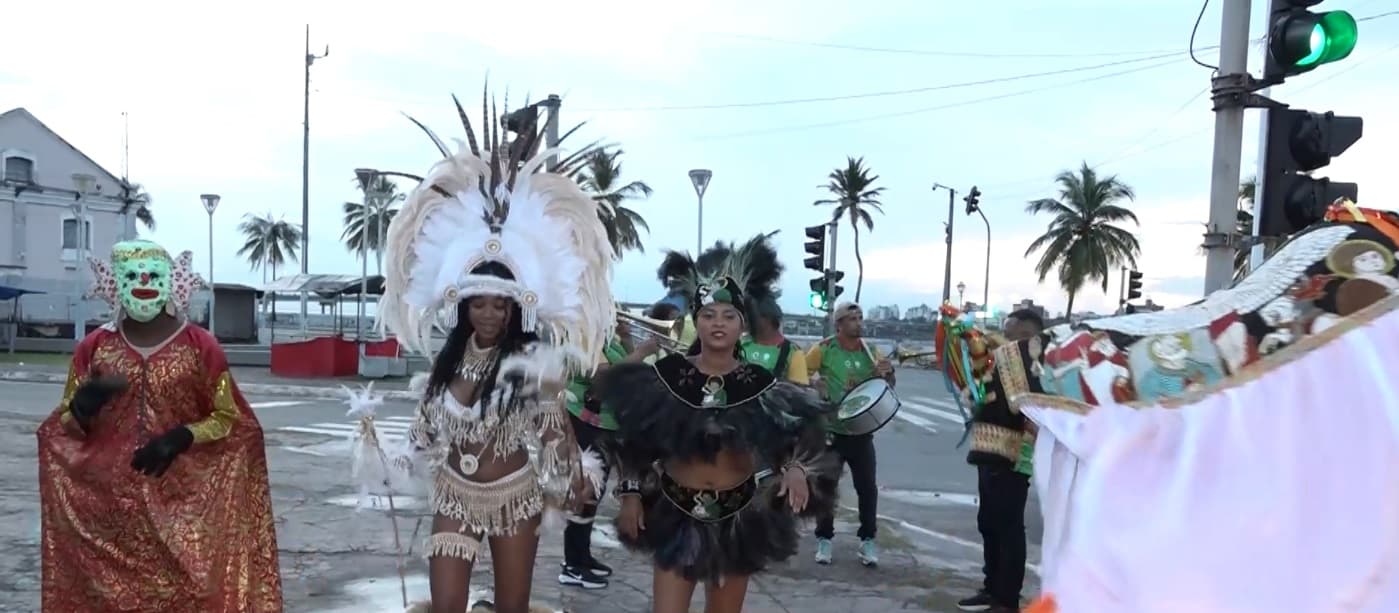 São João da cidade: Blitz Cultural leva o clima do São João aos semáforos da Avenida Beira-Mar