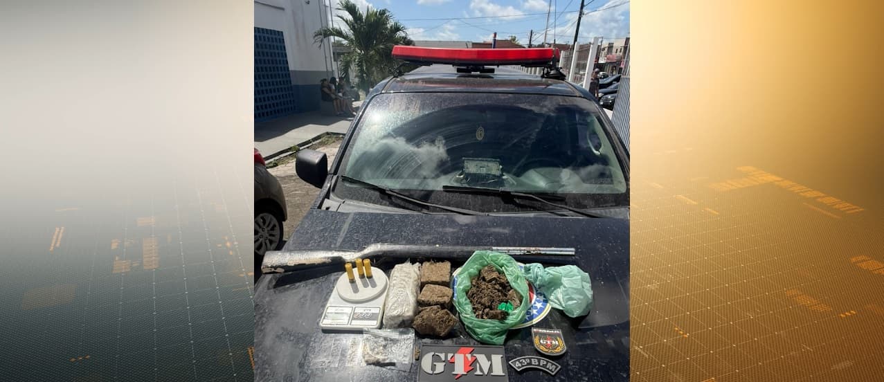 PM apreende drogas durante buscas por moto roubada