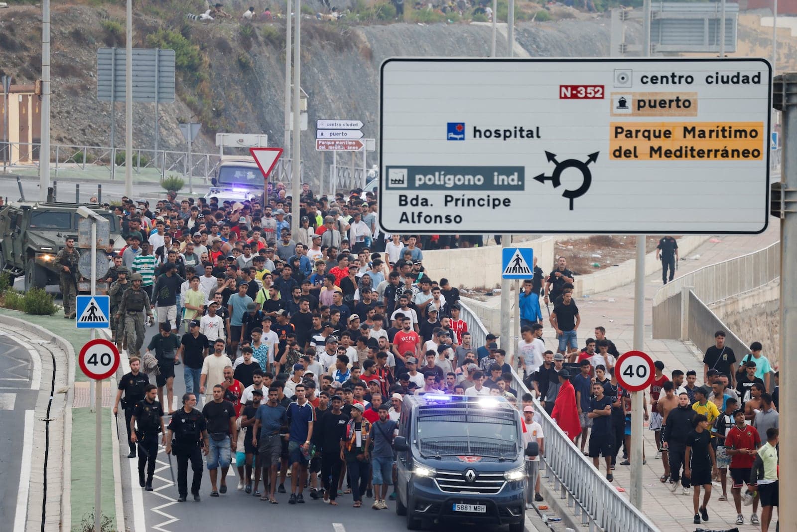 Espanha: número de mortos na crise da fronteira com Marrocos chega a 67; milhares retornam