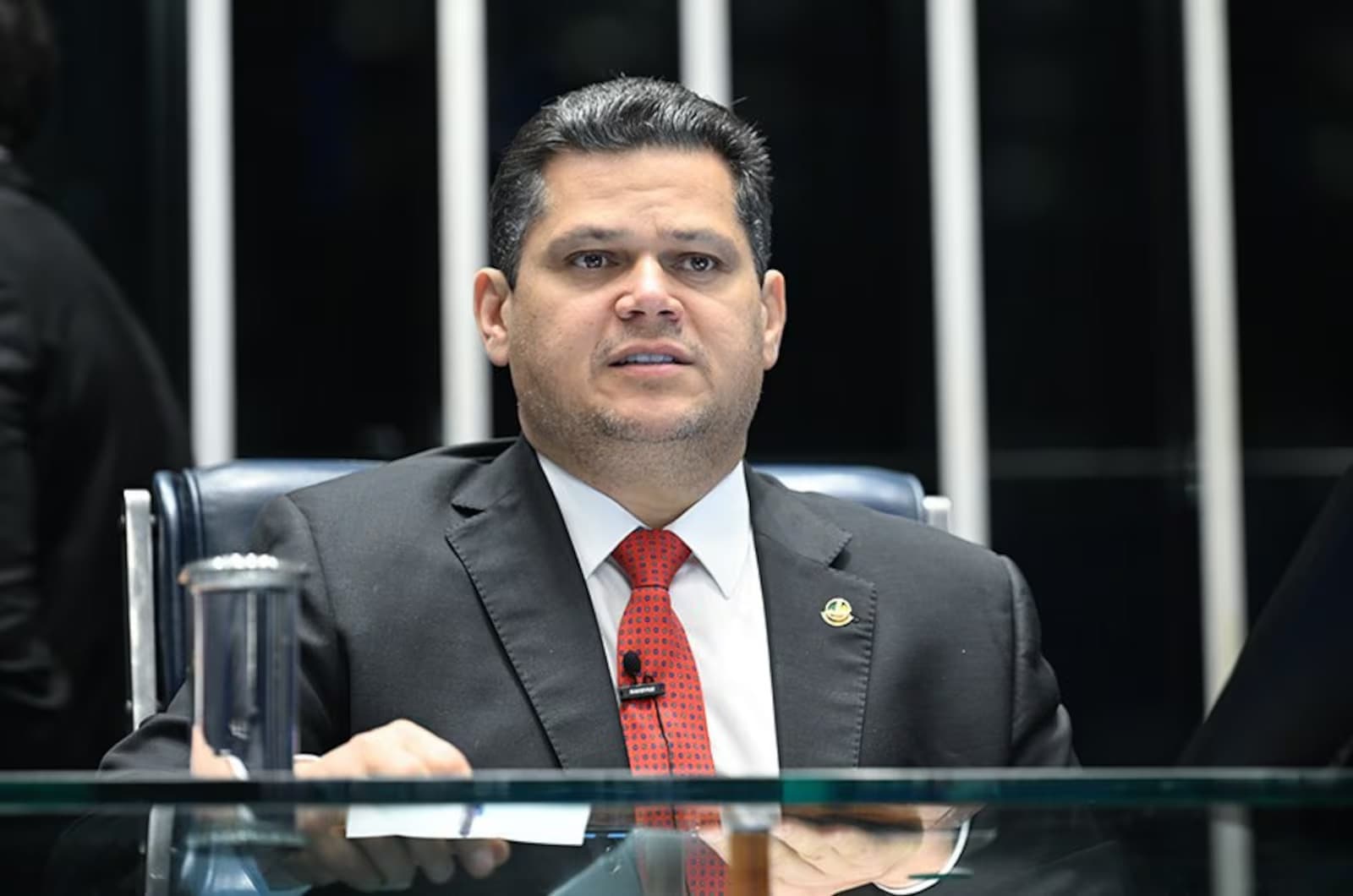 Após reuniões com Lula, Alcolumbre abre caminho para votação do fim da 6x1 no Senado