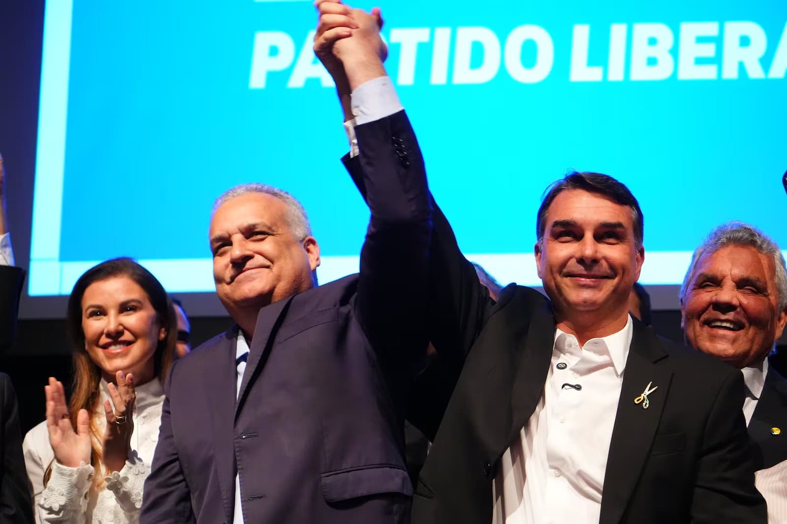 Flávio nega que trocará Gaspar como vice e diz que acusações contra deputado são ‘farsa’
