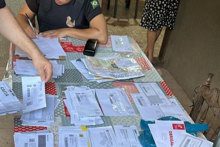 PF combate esquema de desvio de cartões bancários