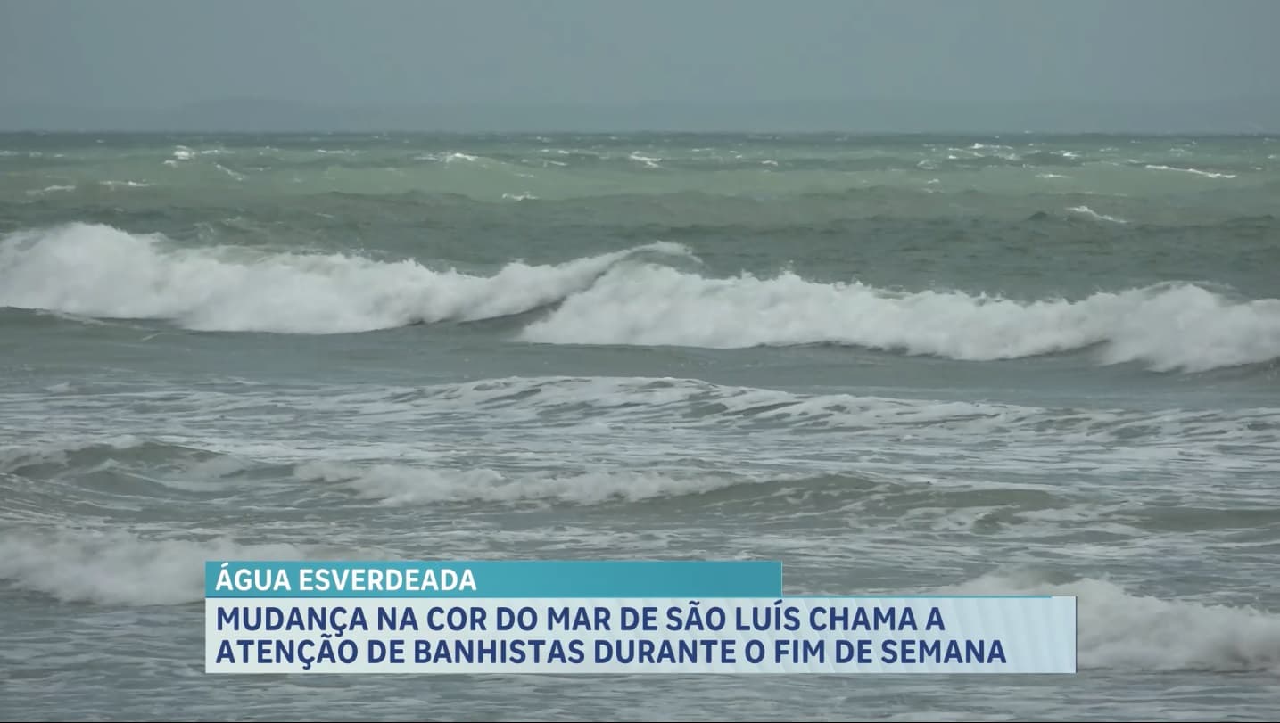 Mudança na cor do mar chama a atenção de banhistas em praias de São Luís