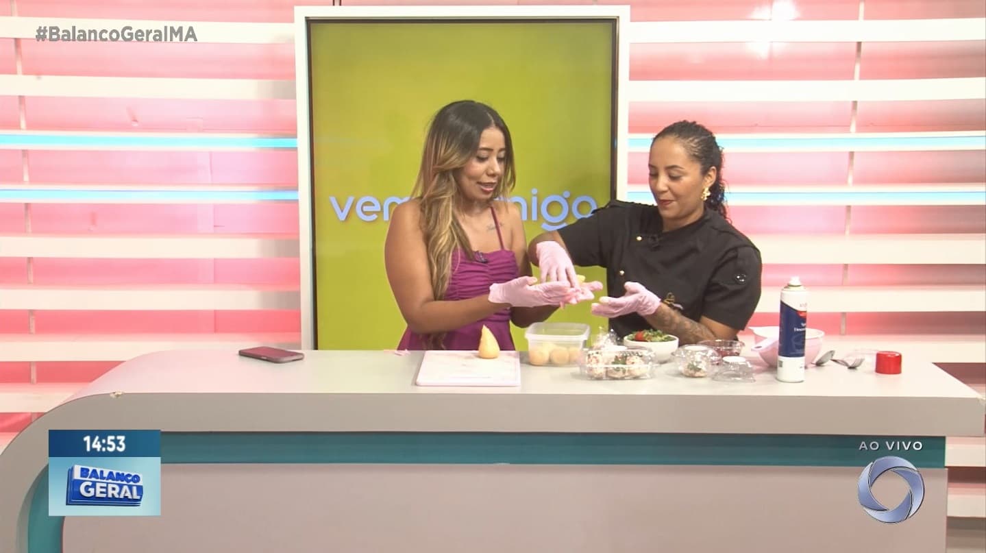 Vem Comigo: Dane Paixão Cakes ensina a fazer o seu morango cravejado