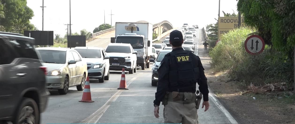 Fim do feriado prolongado deixa trânsito congestionado na entrada de São Luís