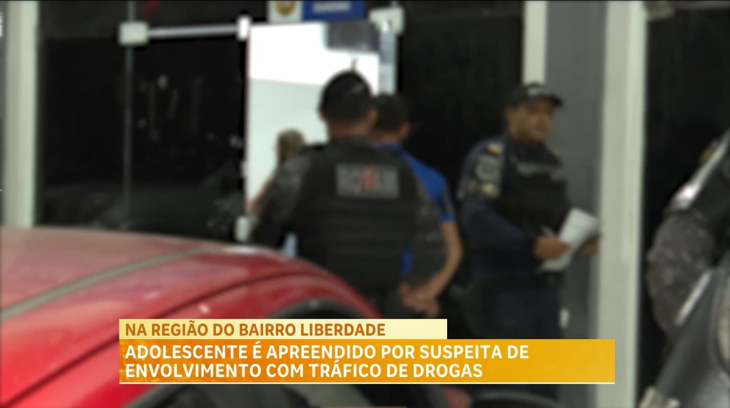 Jovem é detido com drogas perto da Praça Mário Andreazza, bairro Liberdade