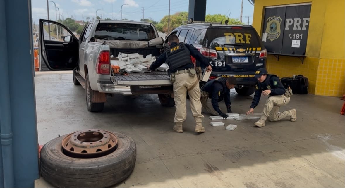 PRF apreende 152 quilos de cocaína na BR 135, em São Luís