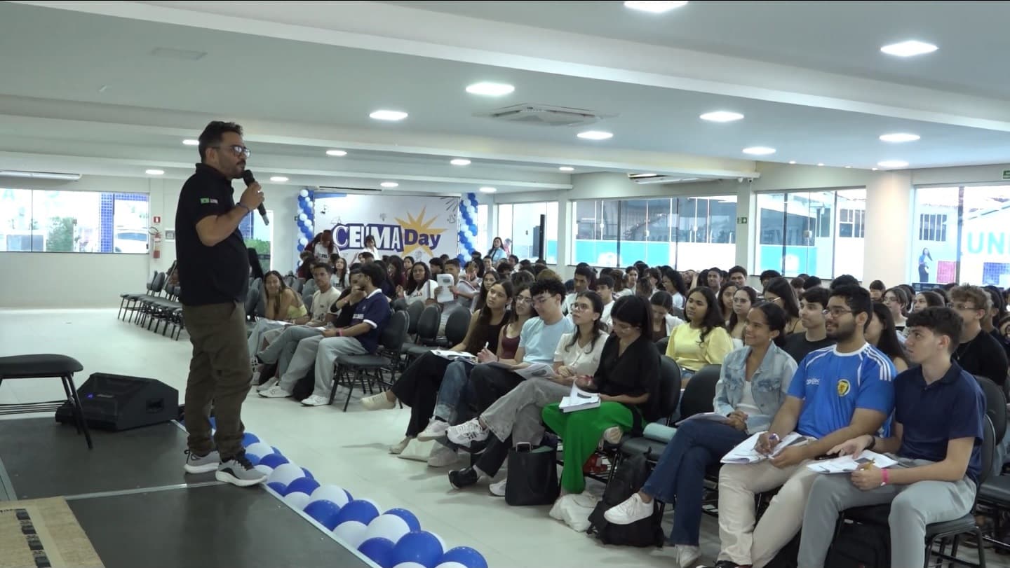 Ceuma Day reúne estudantes do ensino médio em feira de profissões