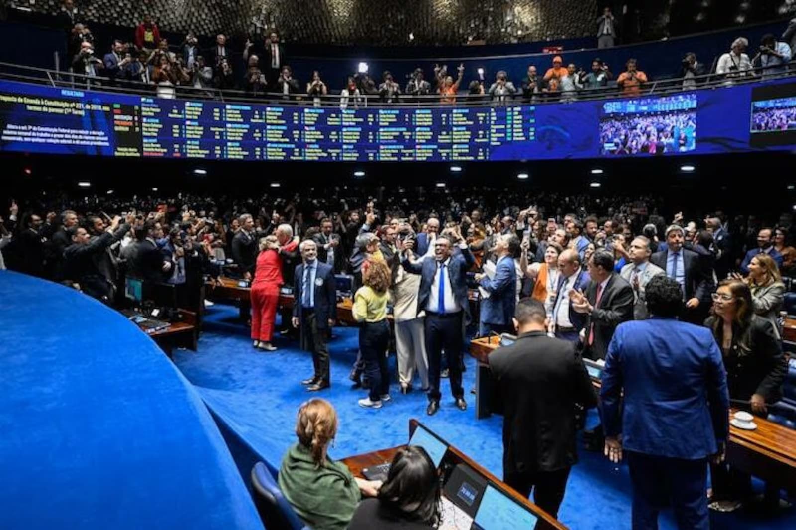 Imprensa estrangeira vê vitória de Lula nas eleições em aprovação do fim da 6x1