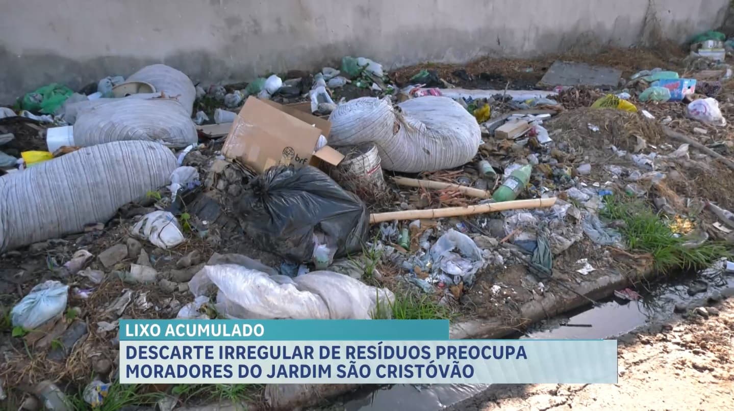 Moradores denunciam lixo acumulado no Jardim São Cristóvão; Prefeitura diz que irá averiguar o local