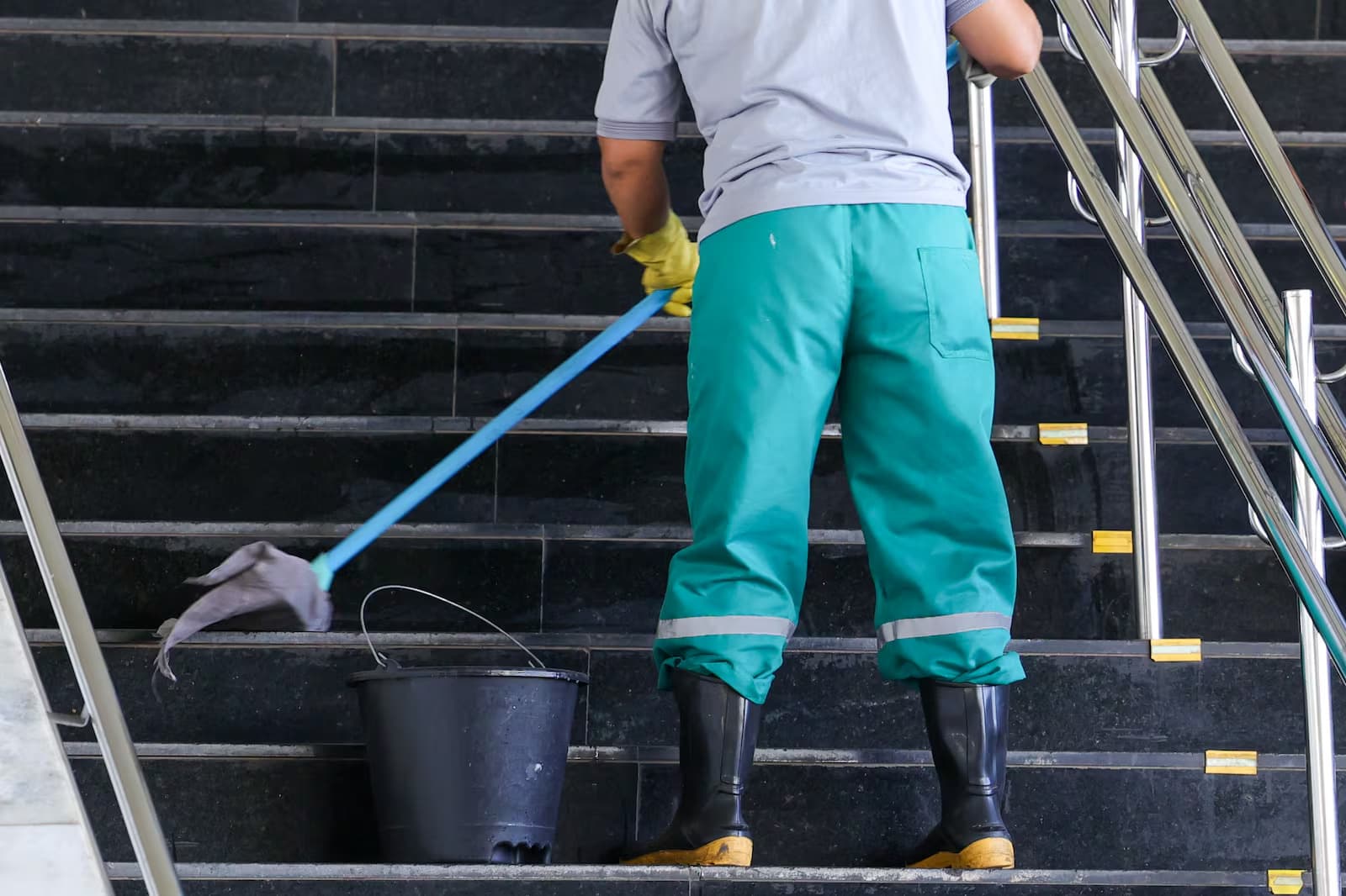 Fim da escala 6x1: veja quando a regra começa a valer e o que muda para o trabalhador