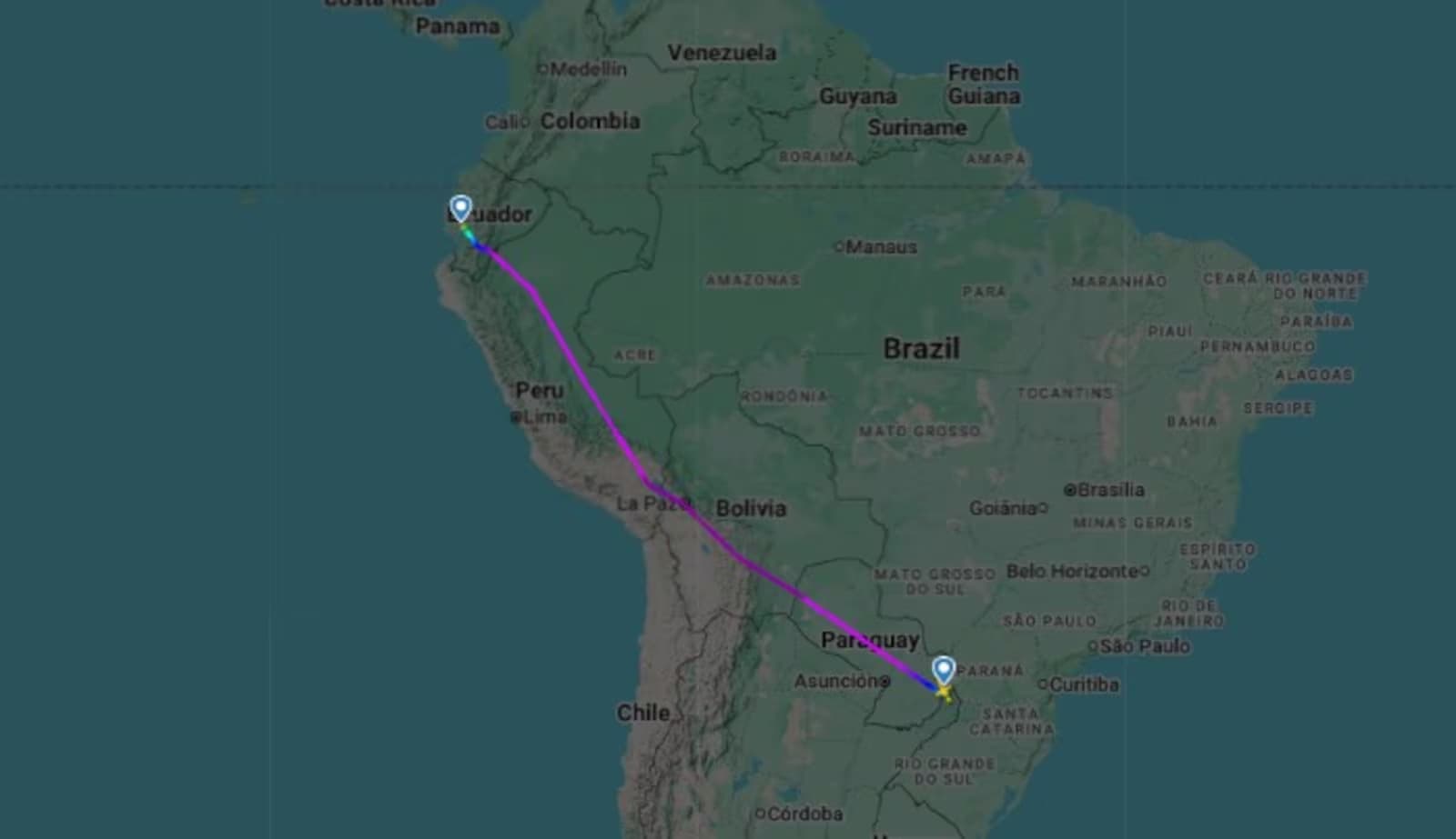 Por que avião de Flávio Bolsonaro desviou do Brasil antes de chegar aos EUA?
