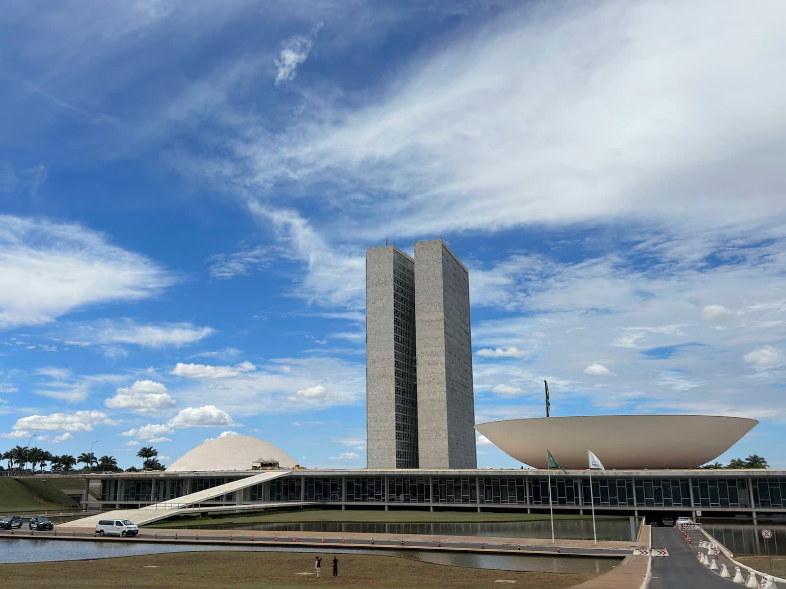 Fim da 6x1, MEIs e Segurança: os desafios que ficarão para o próximo presidente